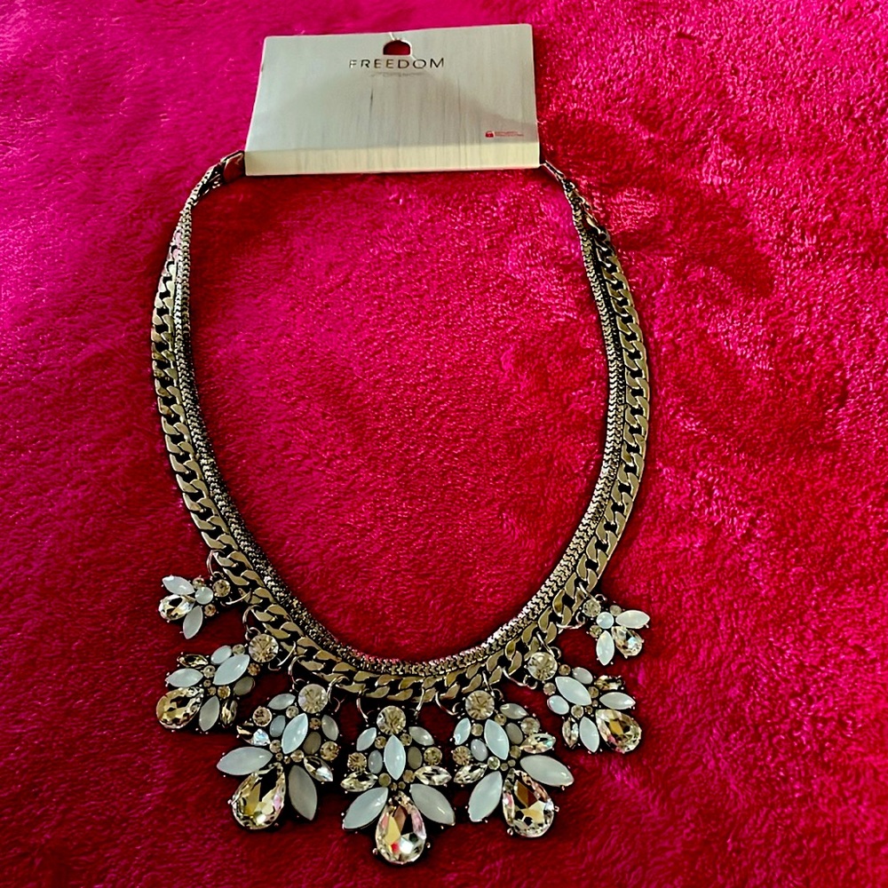 TOPSHOP Special occasion necklace